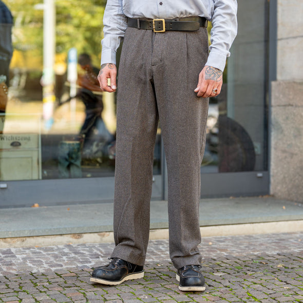 Sune Pleated Wide Cut Trousers Wool Pin Brown