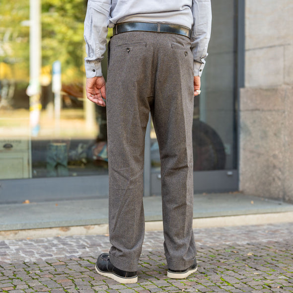 Sune Pleated Wide Cut Trousers Wool Pin Brown