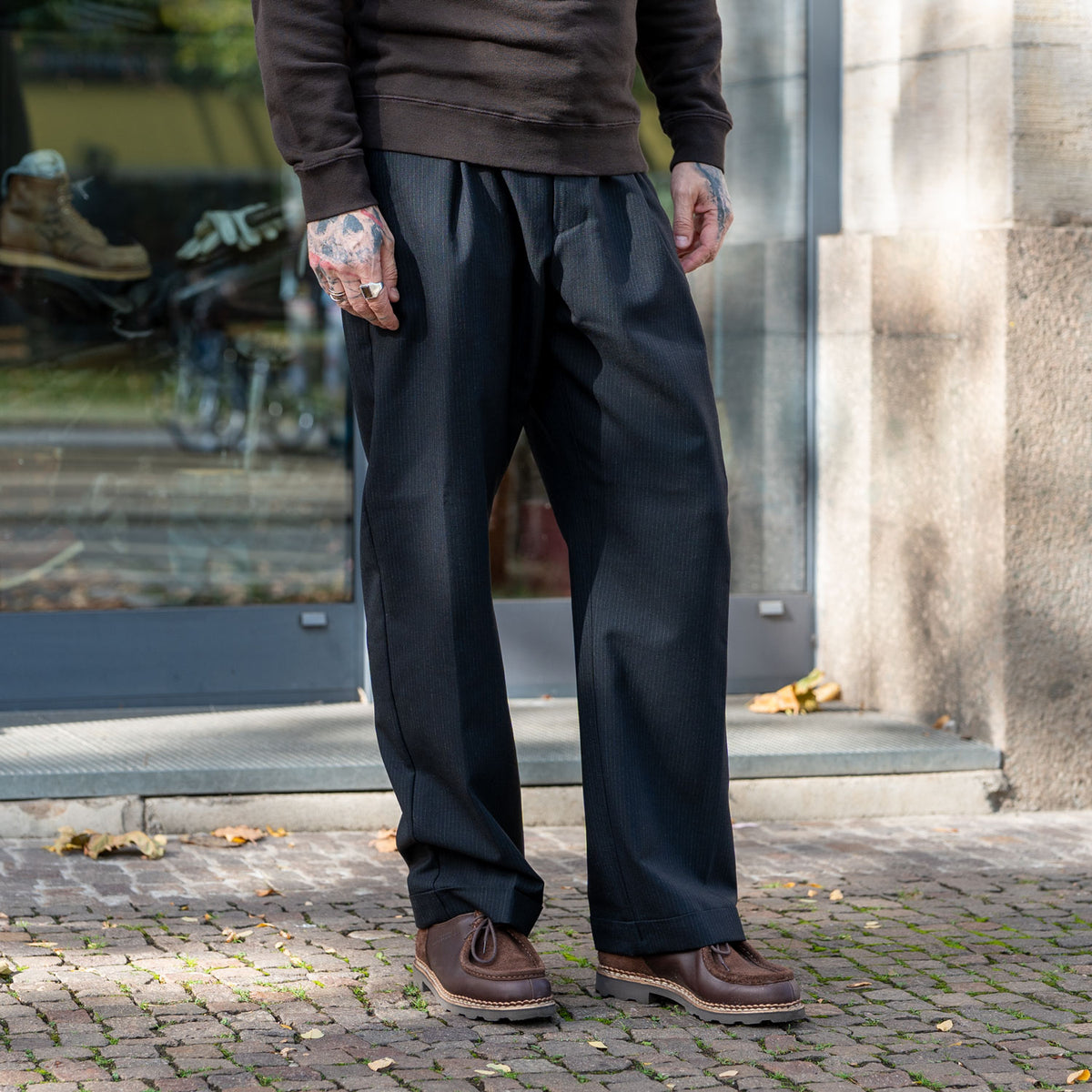 Sune Pleated Classic Trousers Wool Pin Black