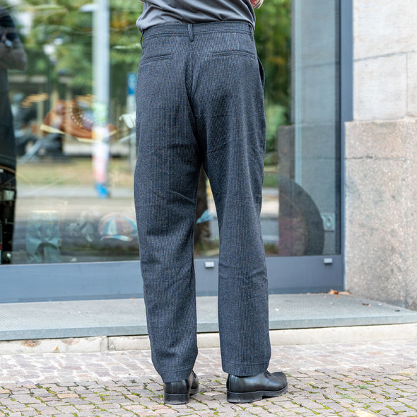 Ken Wide Cut Trousers Black Wool Pin