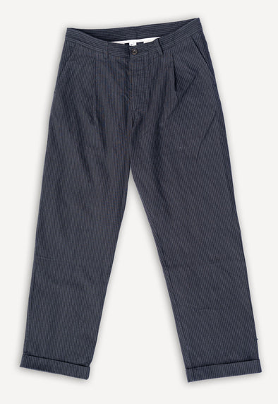 Sune Pleated Wide Cut Trousers Black Pin